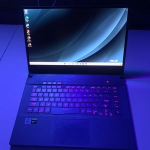 ASUS rog Zephyrus M15 15.6 Gaming Laptop Intel Core i7-16 gb memory 1660 ti 512